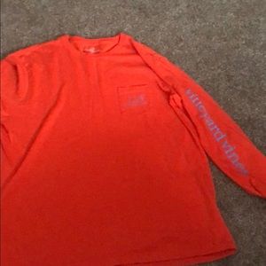 Like new vineyard vines shirt